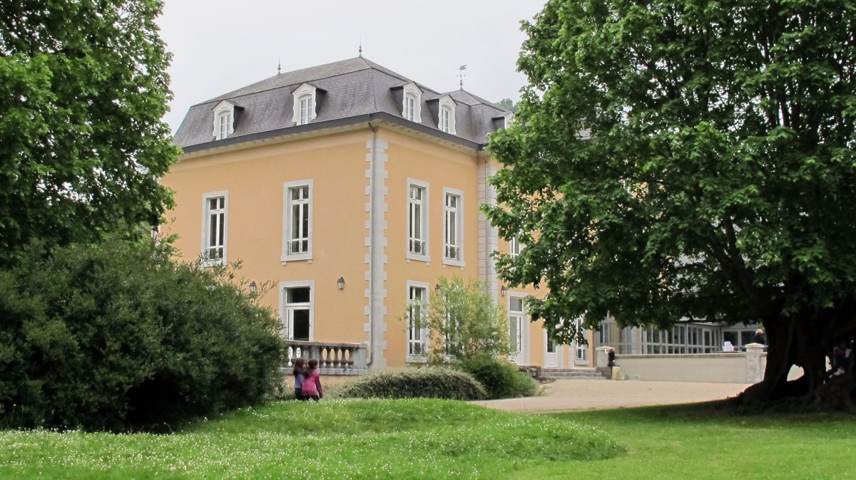 Irabarne jauregia, Irabarne