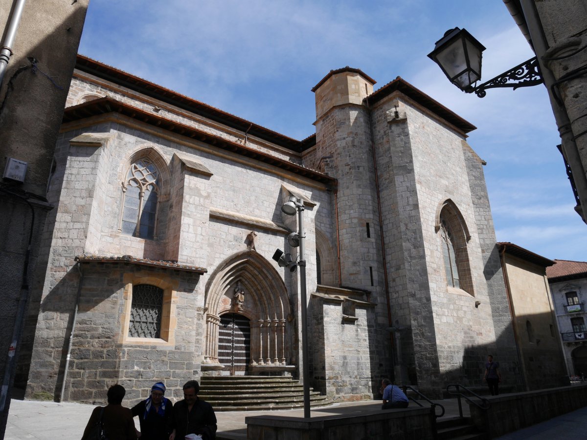 San Juan Bataiatzailea eliza, Arrasate