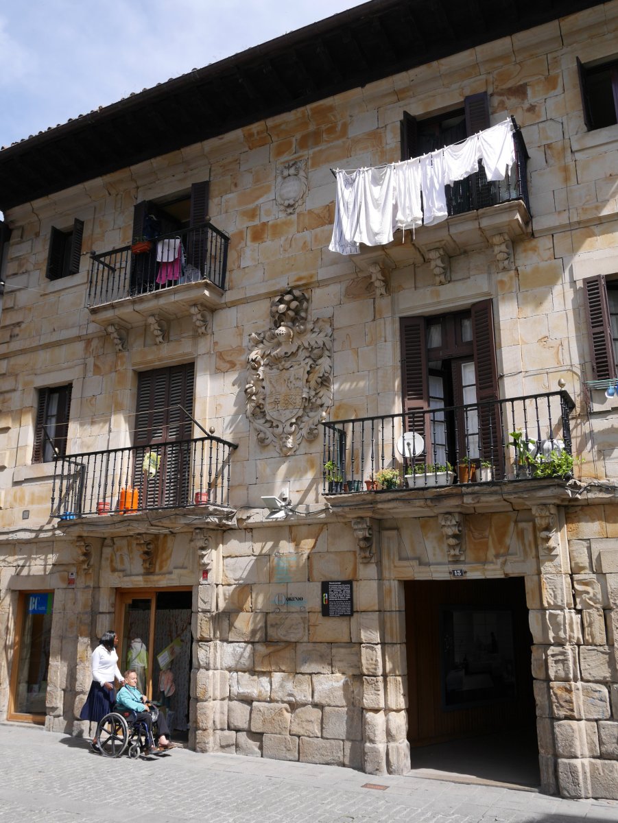 Okendo jauregia, Arrasate