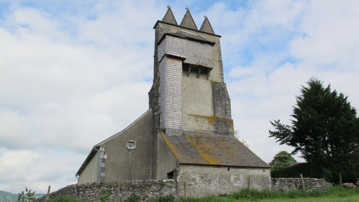 San Martin eliza, Mendi