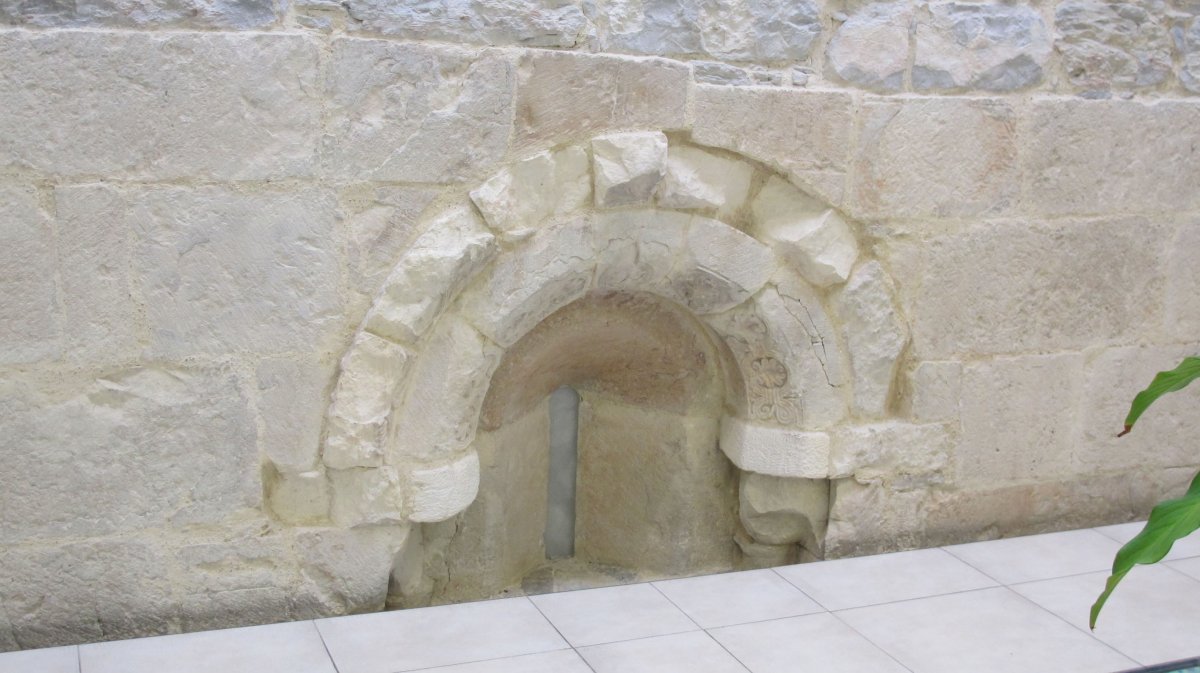 Done Martie baseliza, Agurain