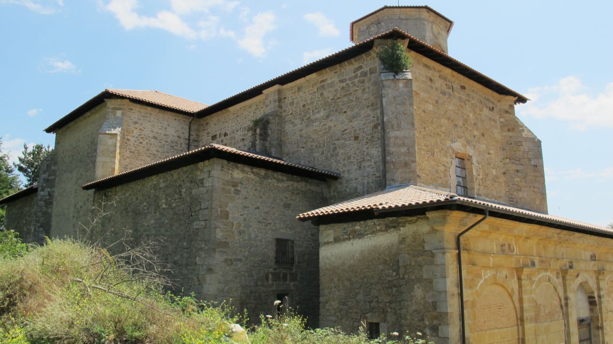 San Martin eliza, Manurga