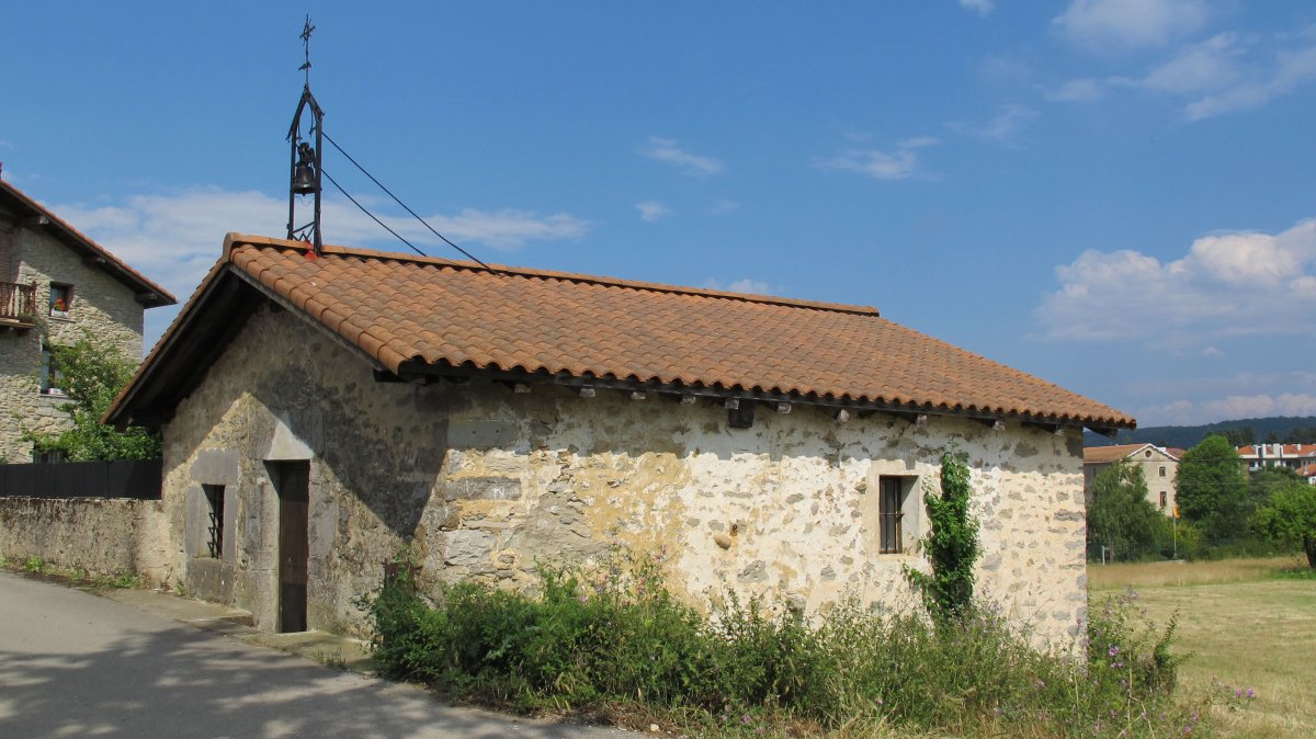 Santa Luzia ermita, Izarra