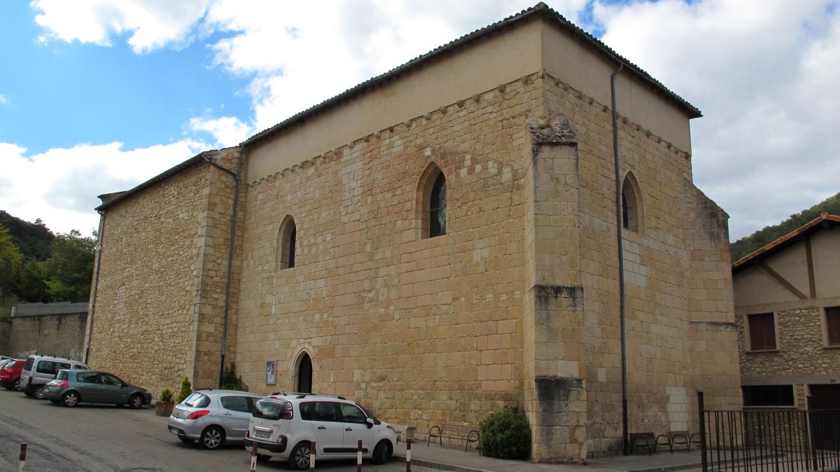 Angostoko Andra Maria, Villanañe