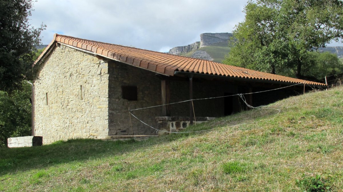 Pozako Andra Mari ermita, Lendoño Bekoa