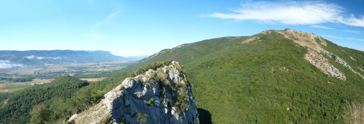 Larrazpil, Aixitatik