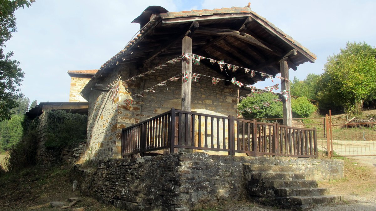 Santos Simon y Judas ermita, Aldama