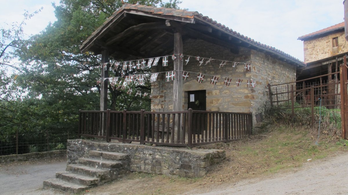 Santos Simon y Judas ermita, Aldama