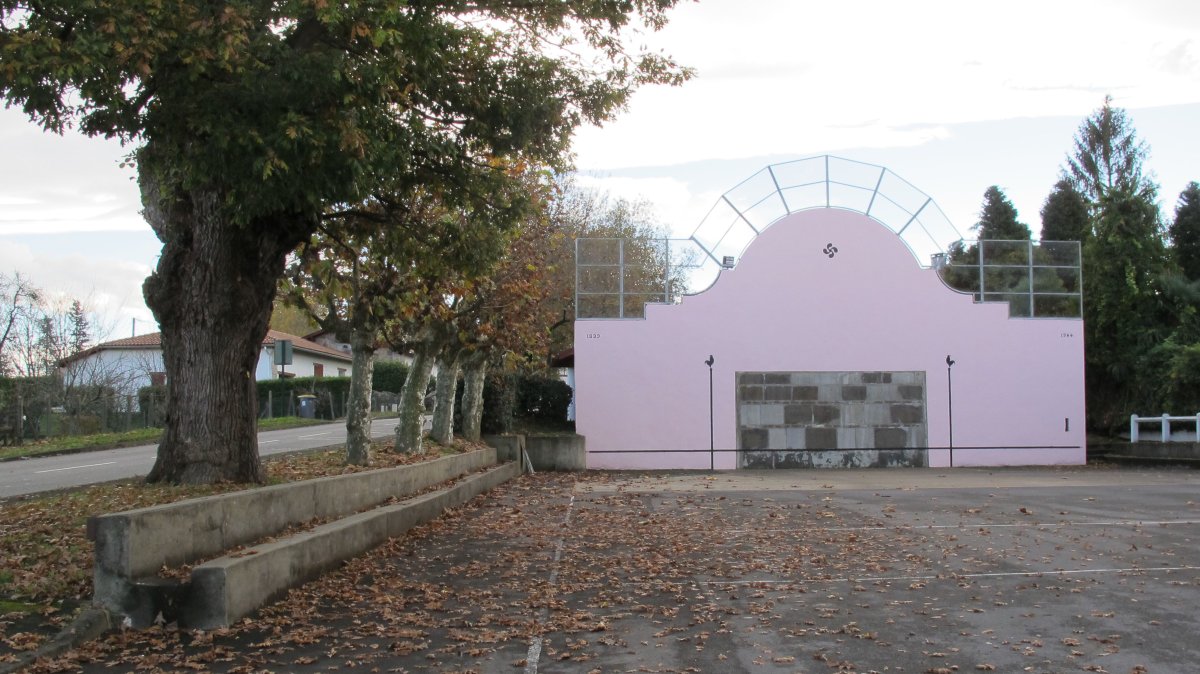 Pelotalekua, Larresoro