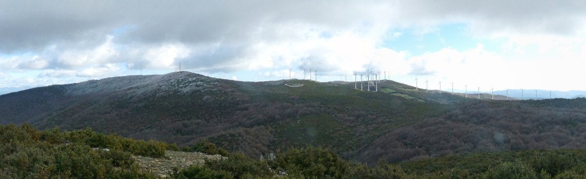 Alaizko bihotzeko mendiak Larrazpiletatik