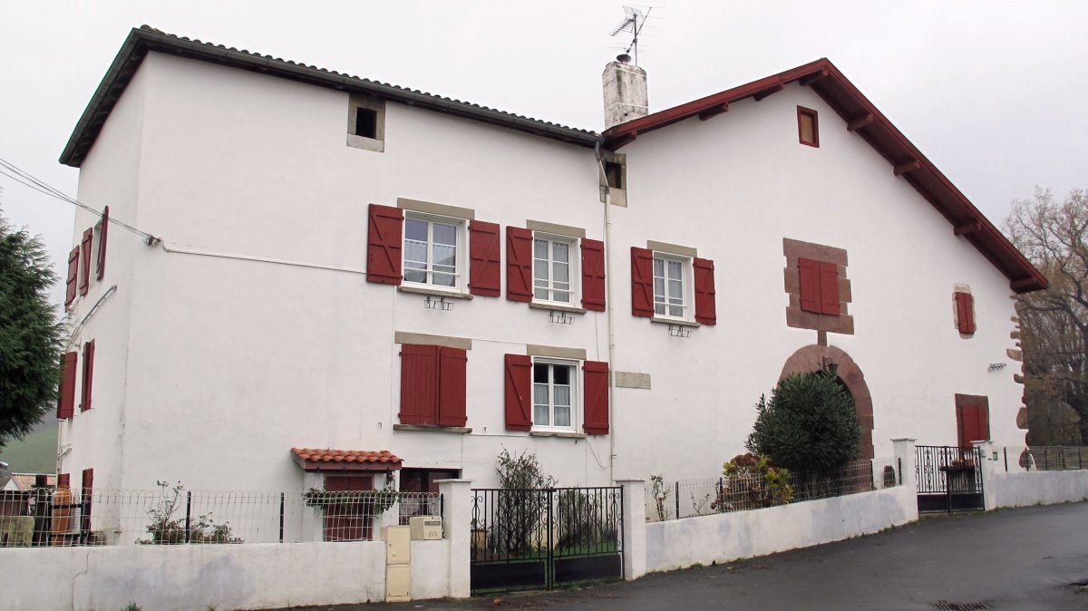 Donoztebea etxea, Makea