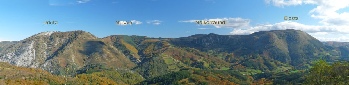 Musaio inguruko mendiak Urreako haitzetik