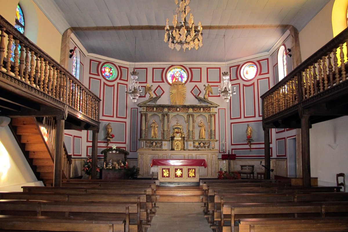 San Juan Bataiatzailea eliza Elizaberri auzoan, Mugerre