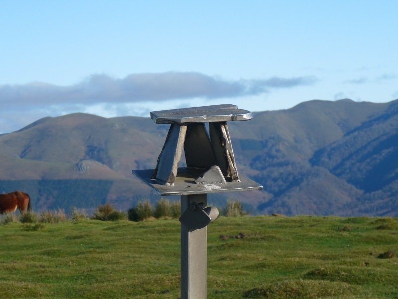 Mendibilgo txartelontzia