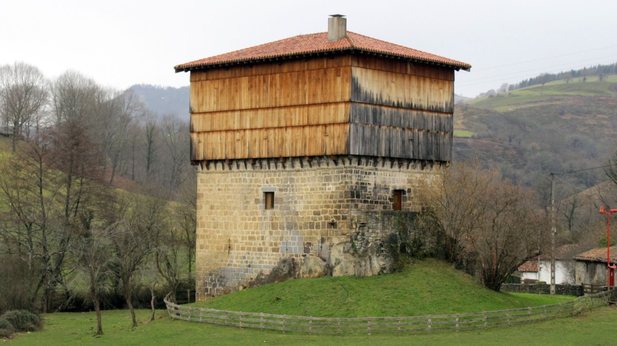 Jauregia dorretxea, Donamaria