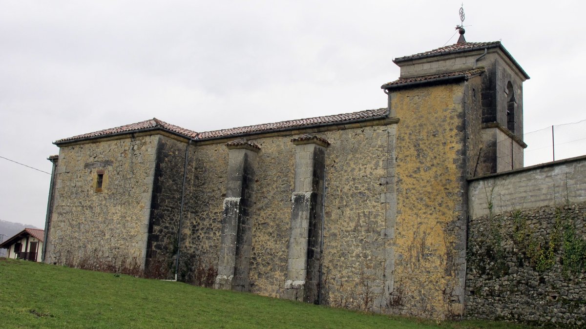 Santo Domingo eliza, Gaztelu