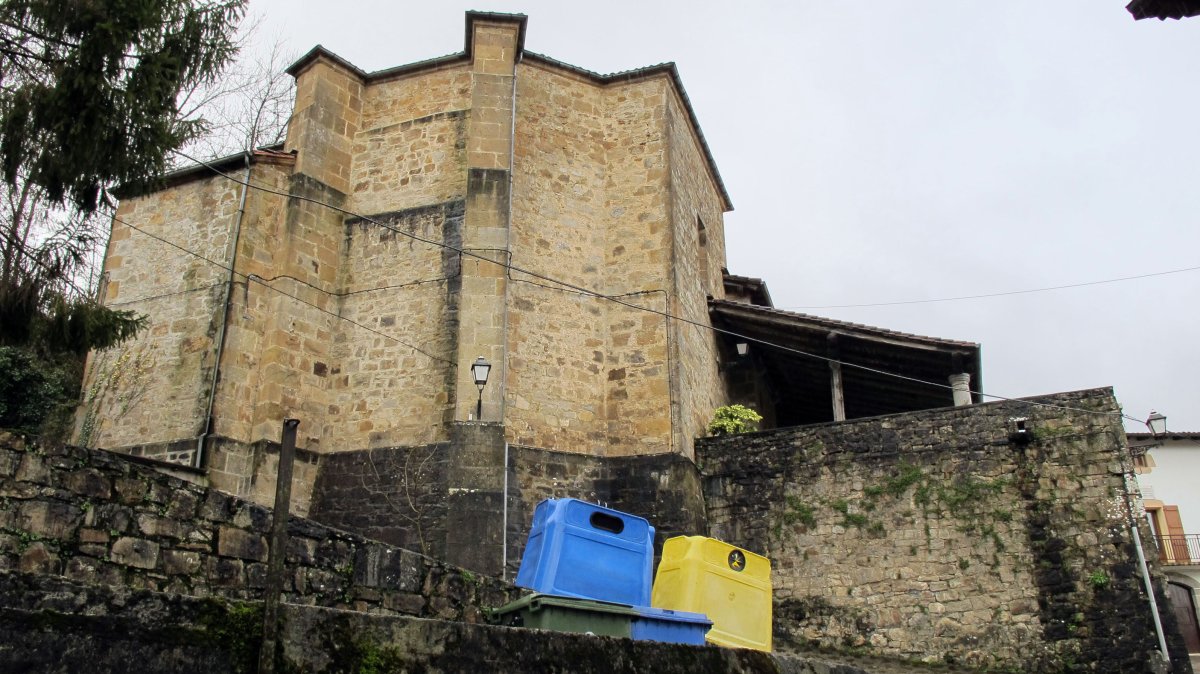 San Migel eliza, Urrotz