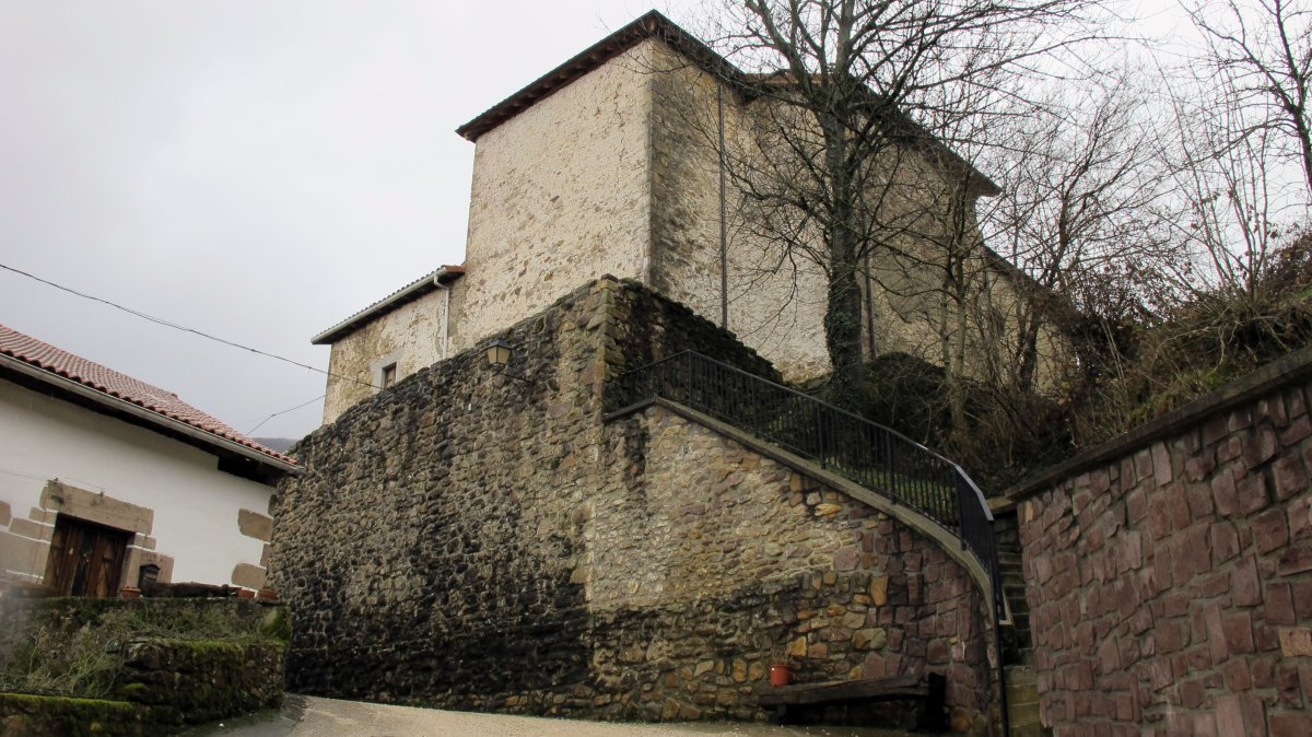 Asunción eliza, Ezkurra