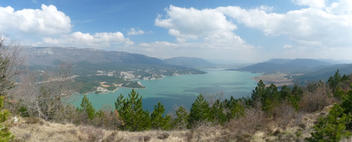 Esako urtegia Ripas gainetik