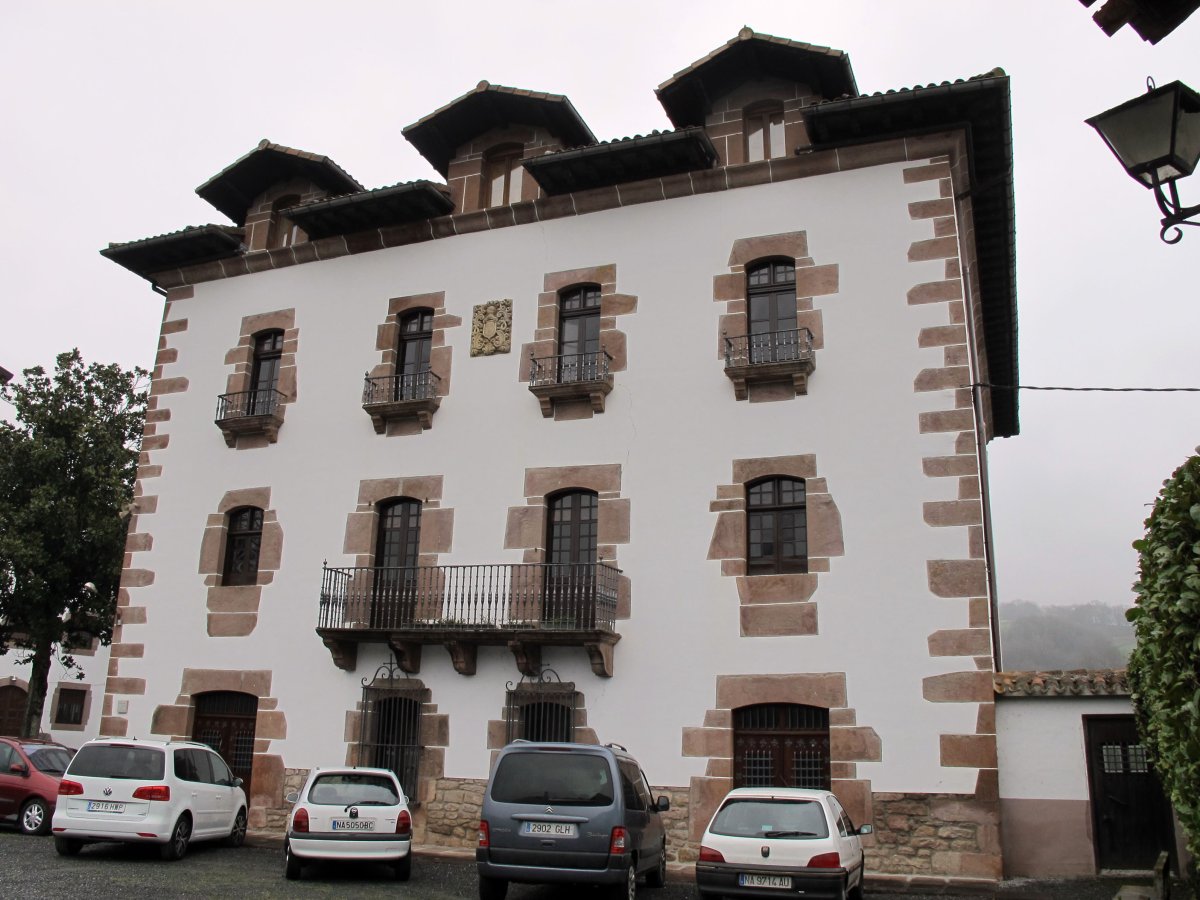 Oharriz Jauregia, Oharriz