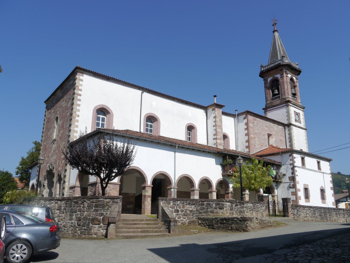 San Bartolome eliza, Lekaroz