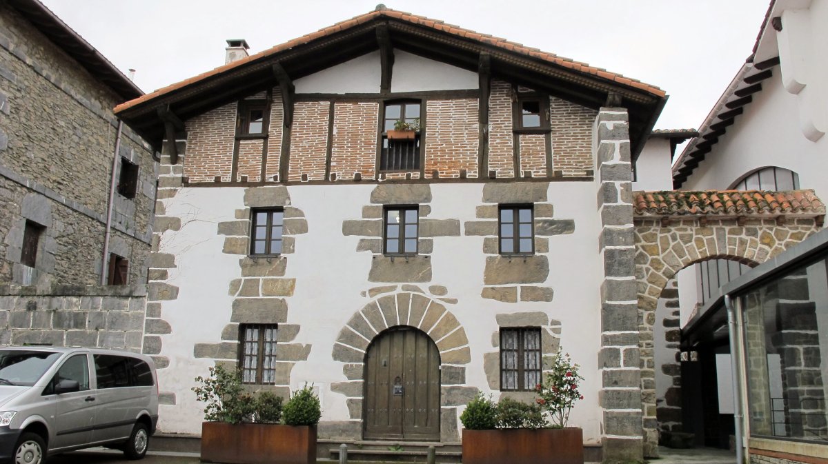 Mendikoetxe etxea, Alkiza