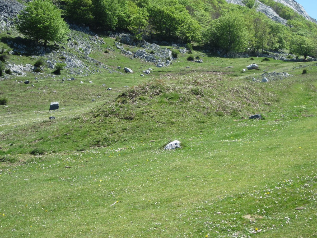 Túmulo Anbotopeko (Mayo 2015)