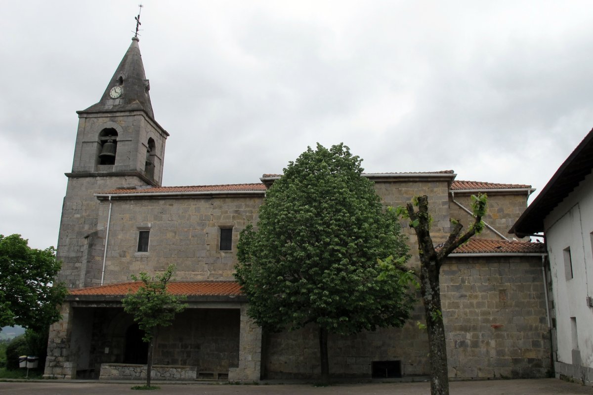 San Pedro eliza, Leaburu