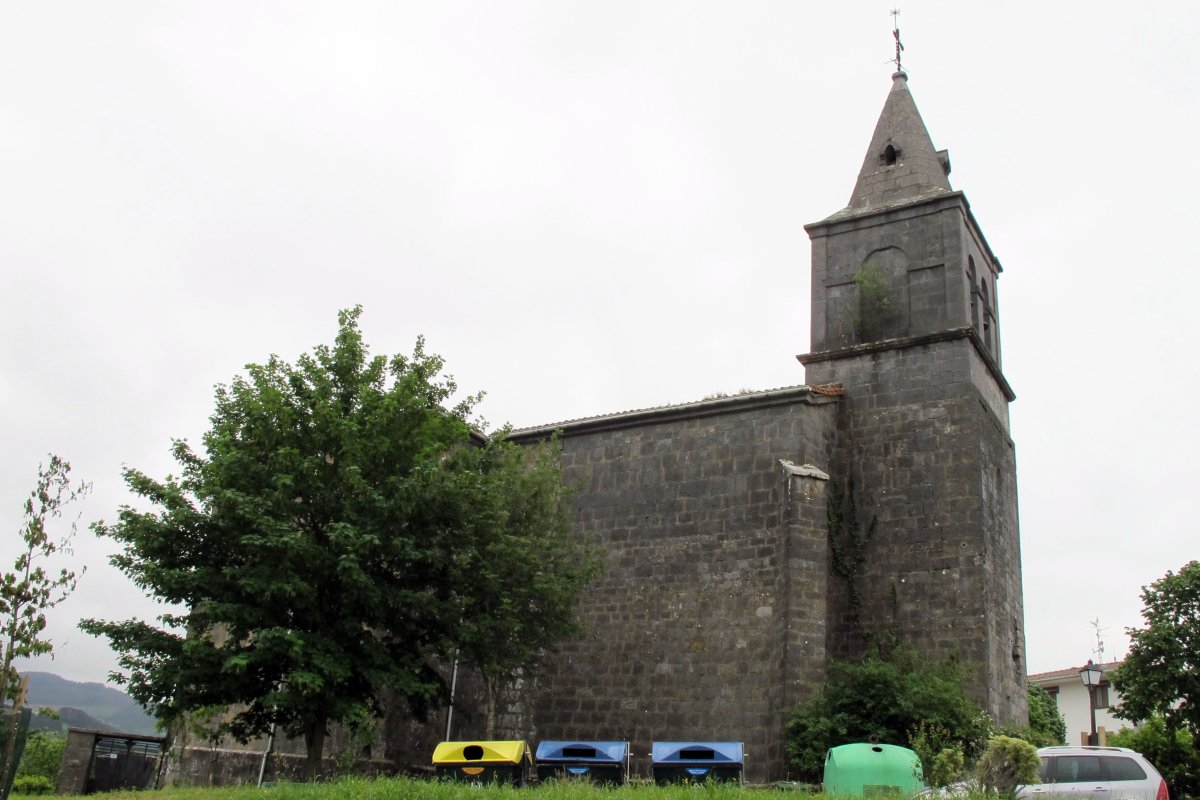 San Pedro eliza, Leaburu