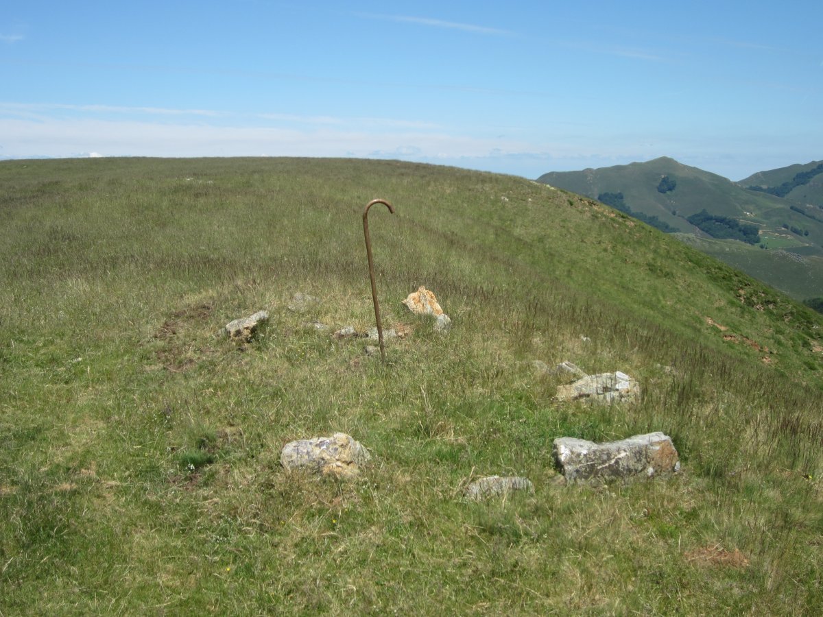 Cromlech Tumular Ilarrita nº 26   (Junio  2015)