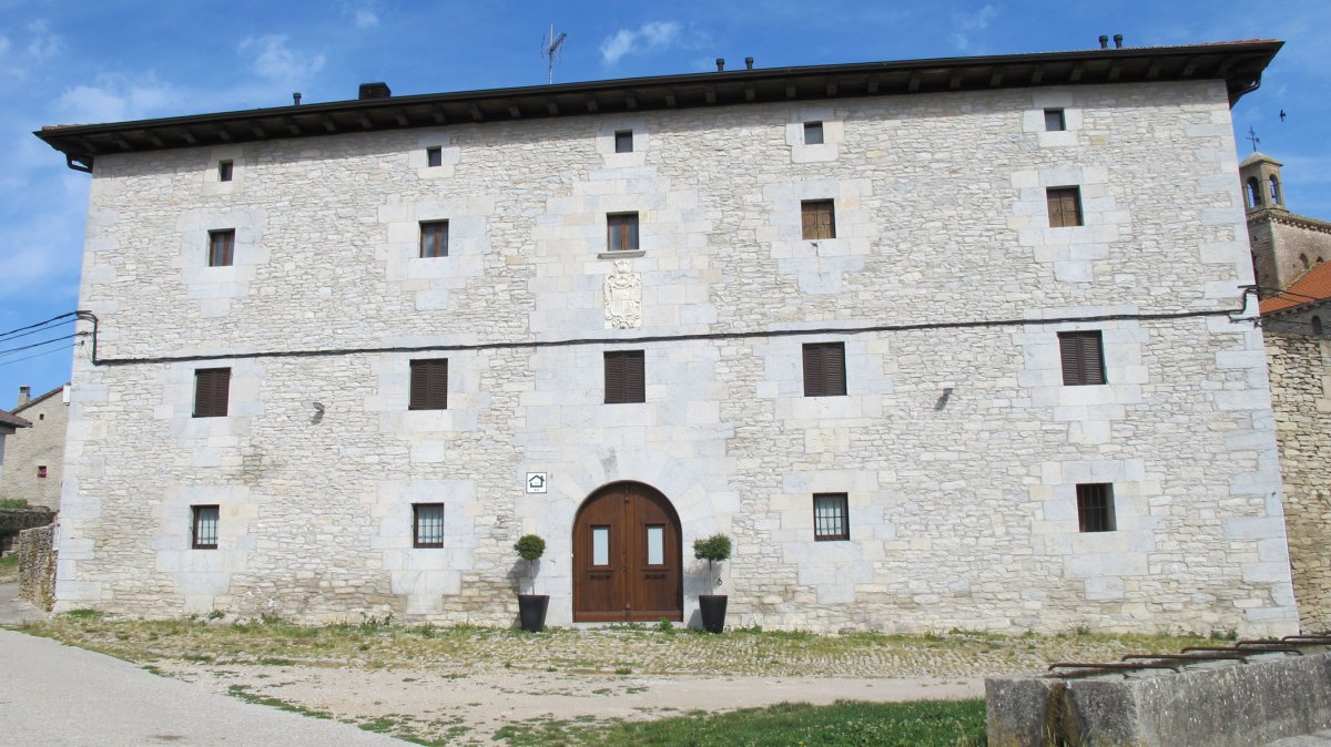 Larraya etxea, Munarriz-Goñi