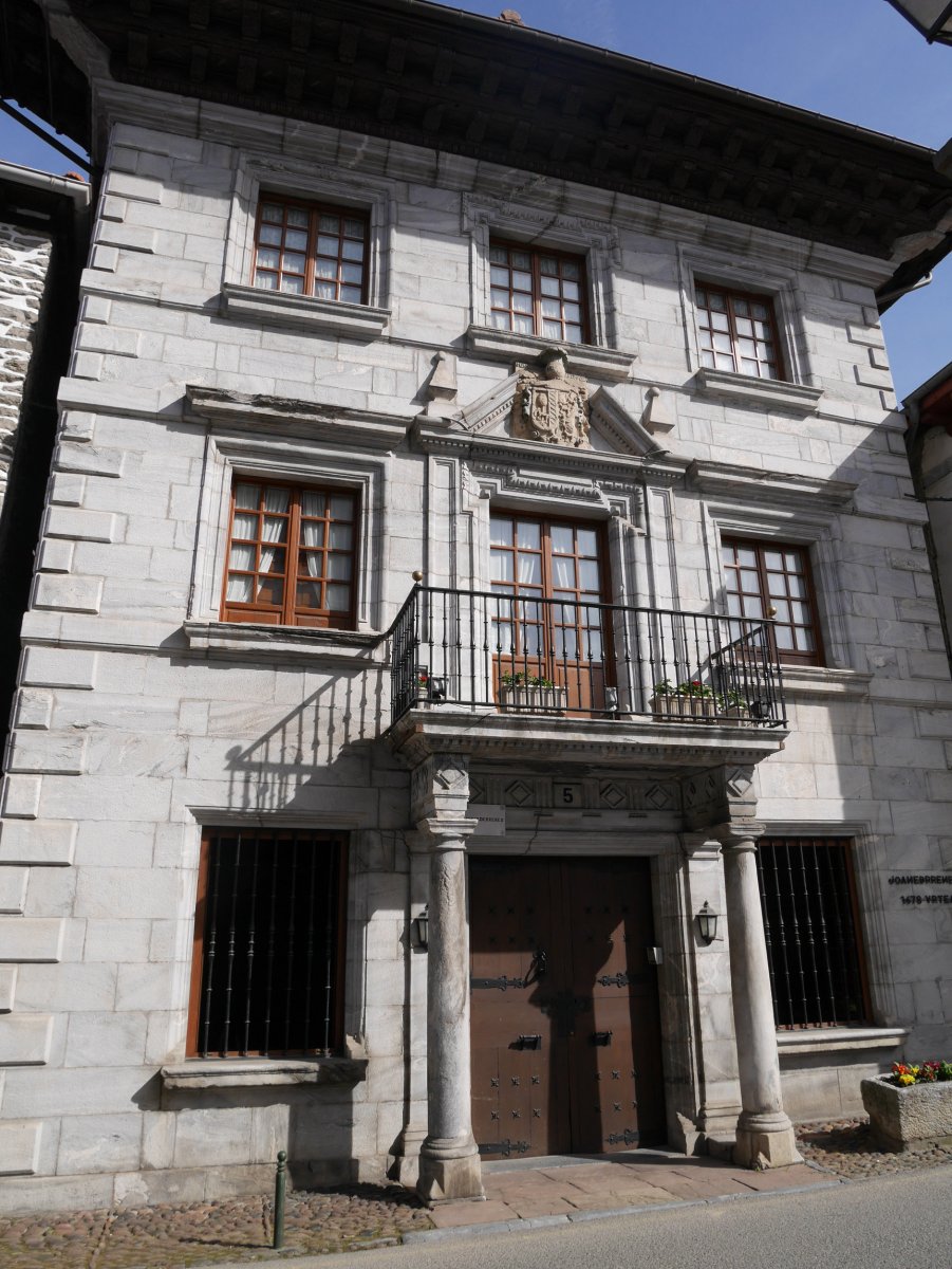 Joanderrenea jauregia, Lesaka