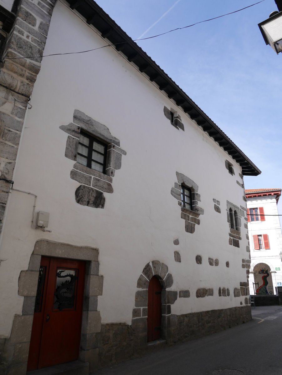 Mikelenea etxea, Lesaka