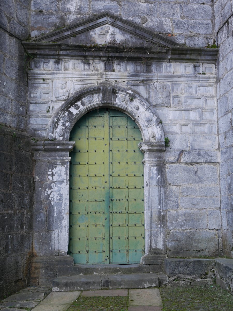 San Martin eliza, Lesaka