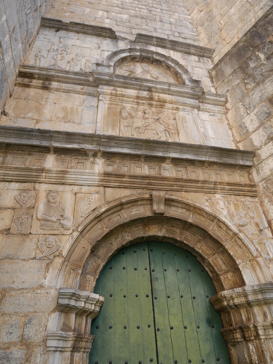 San Martin eliza, Lesaka