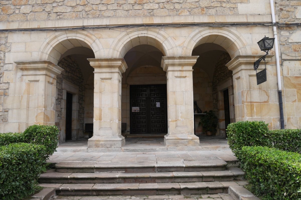 Santa Ana komentua, Elorrio