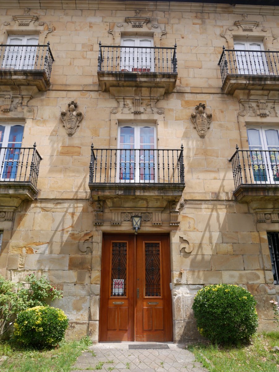 Esteibar-Arauna jauregia, Elorrio