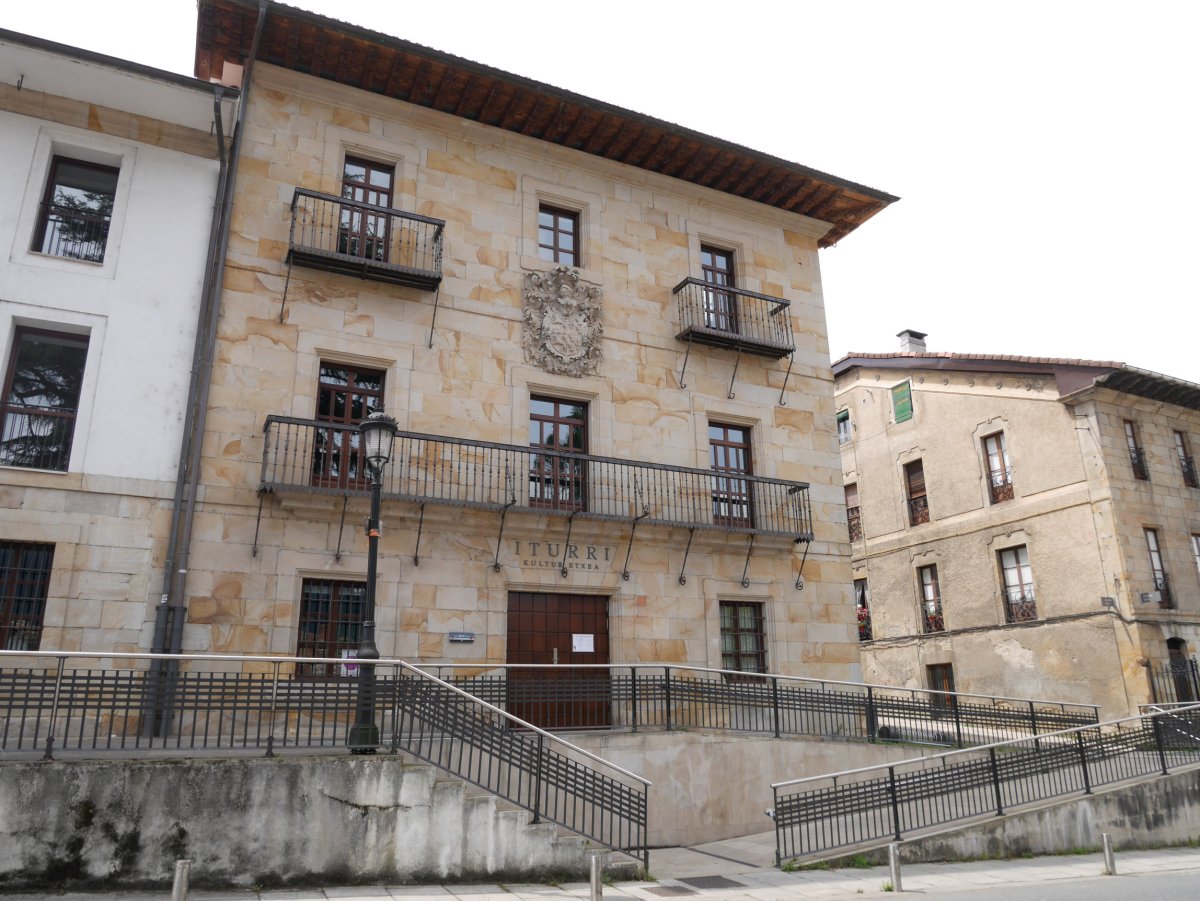 Iturria jauregia, Elorrio