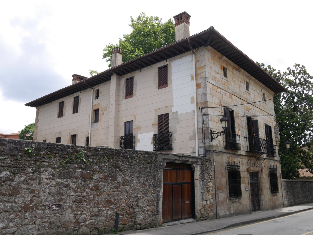 Lariz jauregia, Elorrio