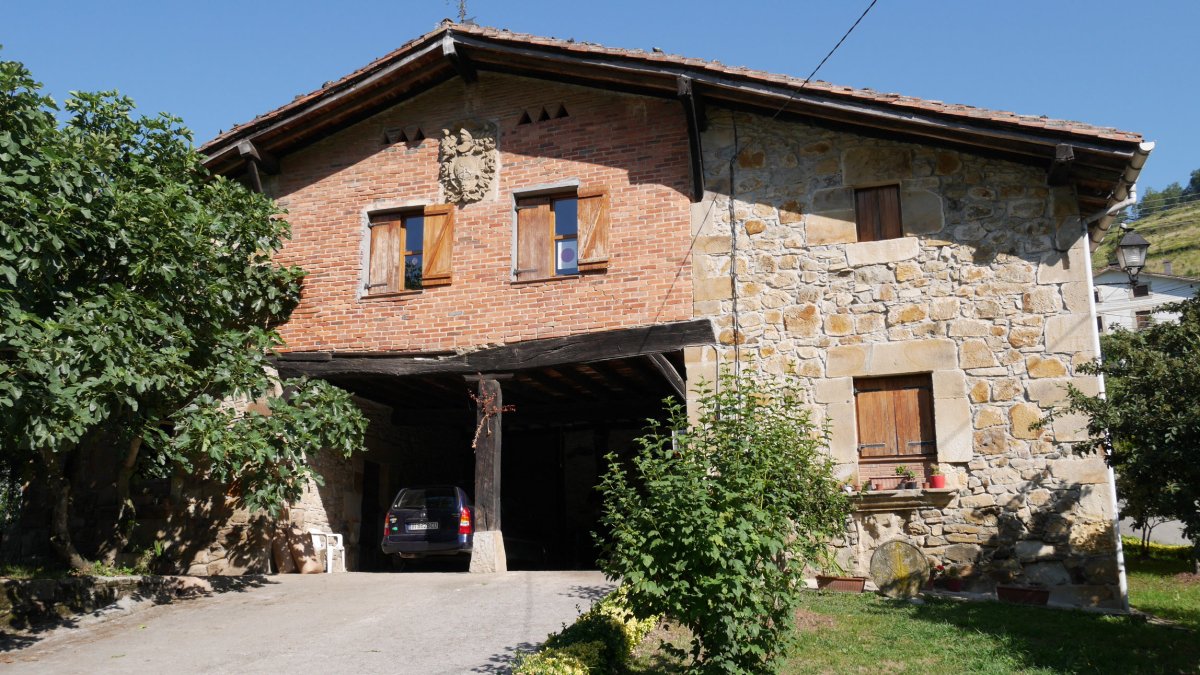 Aldapebeitia etxea, Aldape auzoan