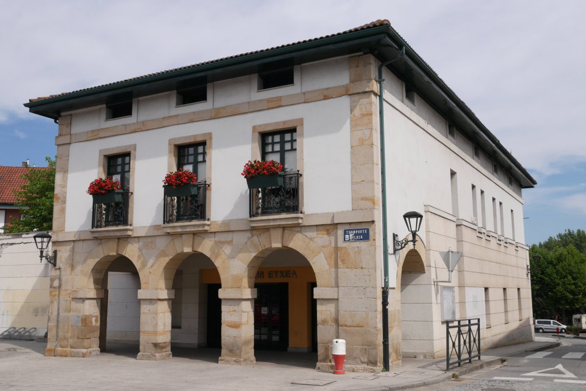 Txanporta plazako etxea, Abadiño