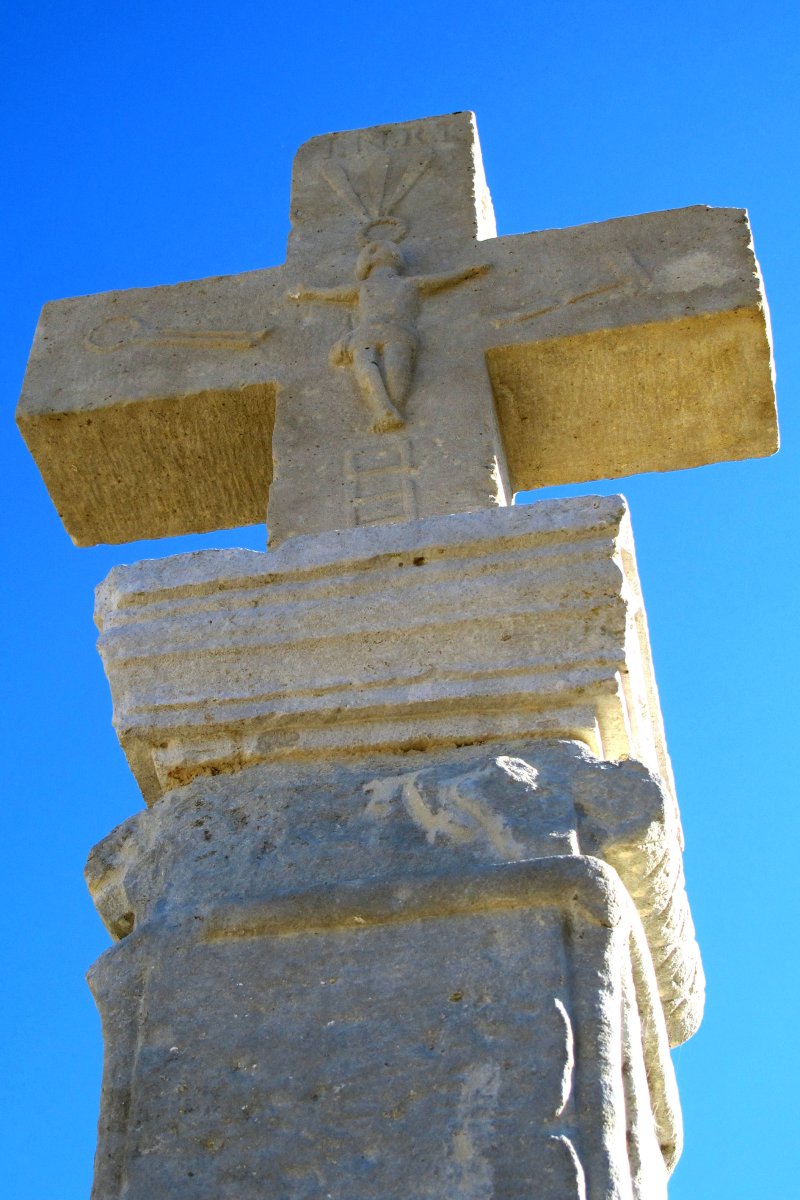 Gurutzea, Urotz-Lizoain