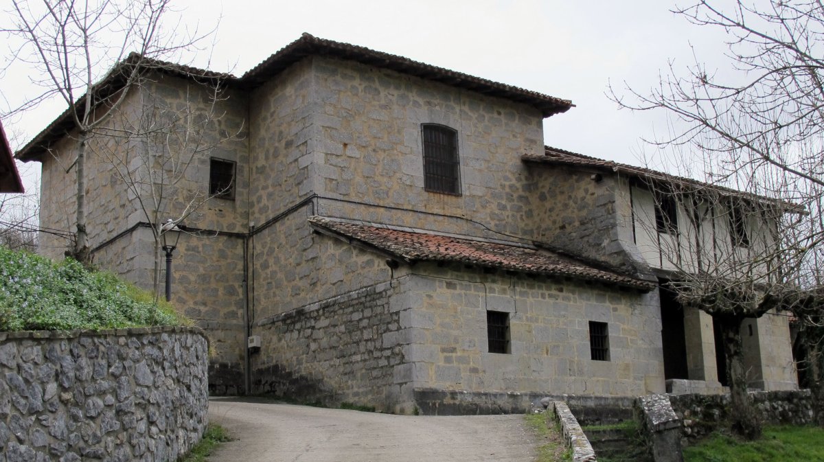 Asuncion eliza, Uztegi-Araitz