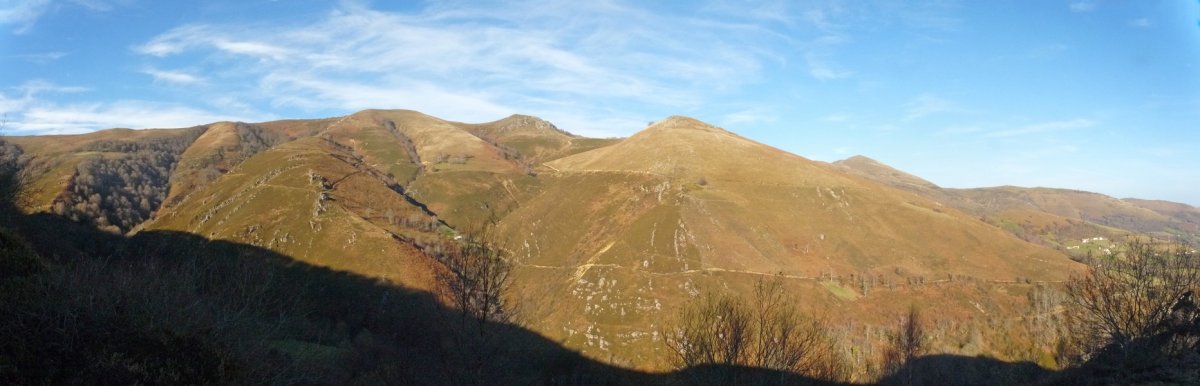 Izoztegi, Mehatze eta Urtaiko kaskoa Ozpinarriko bidetik