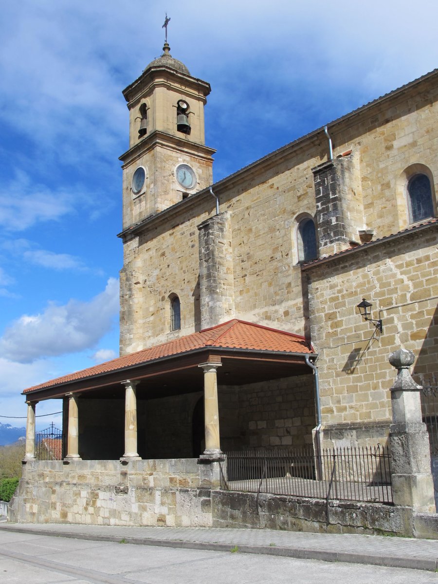 San Juan Bautista eliza, Bakaiku