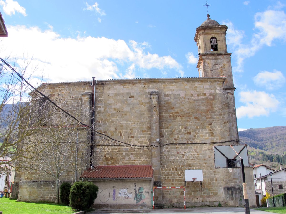 San Juan Bautista eliza, Bakaiku