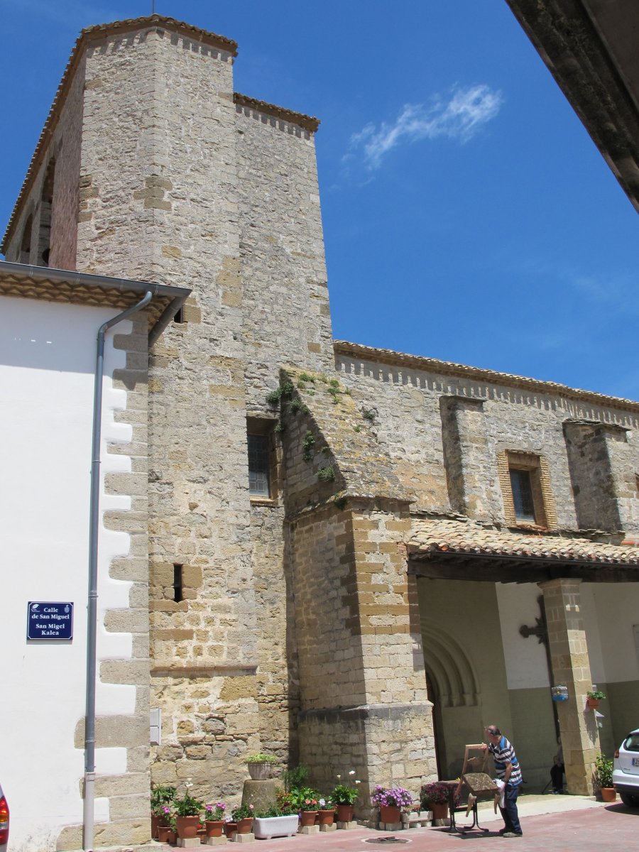 San Migel eliza, Arraitza-Zabaltza