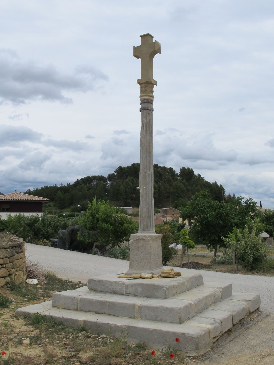 El Calvario gurutzea, Eslaba