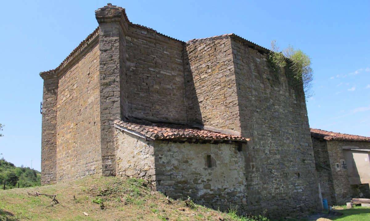 Santa Luzia eliza, Ezkirotz-Esteribar