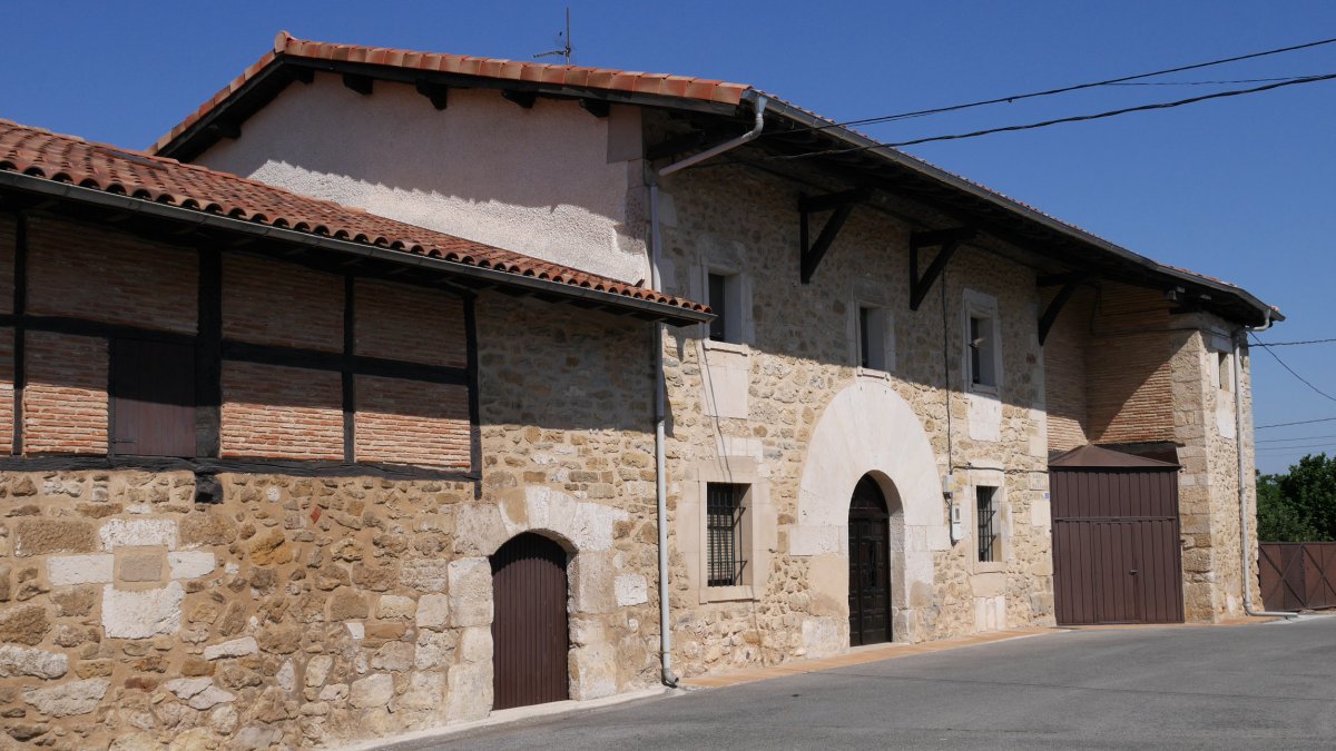 Etxea, Uribarri-Jauregi